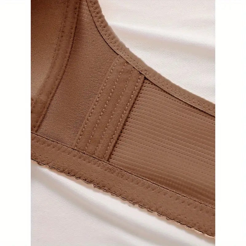 Front button gathering seamless underwire bra